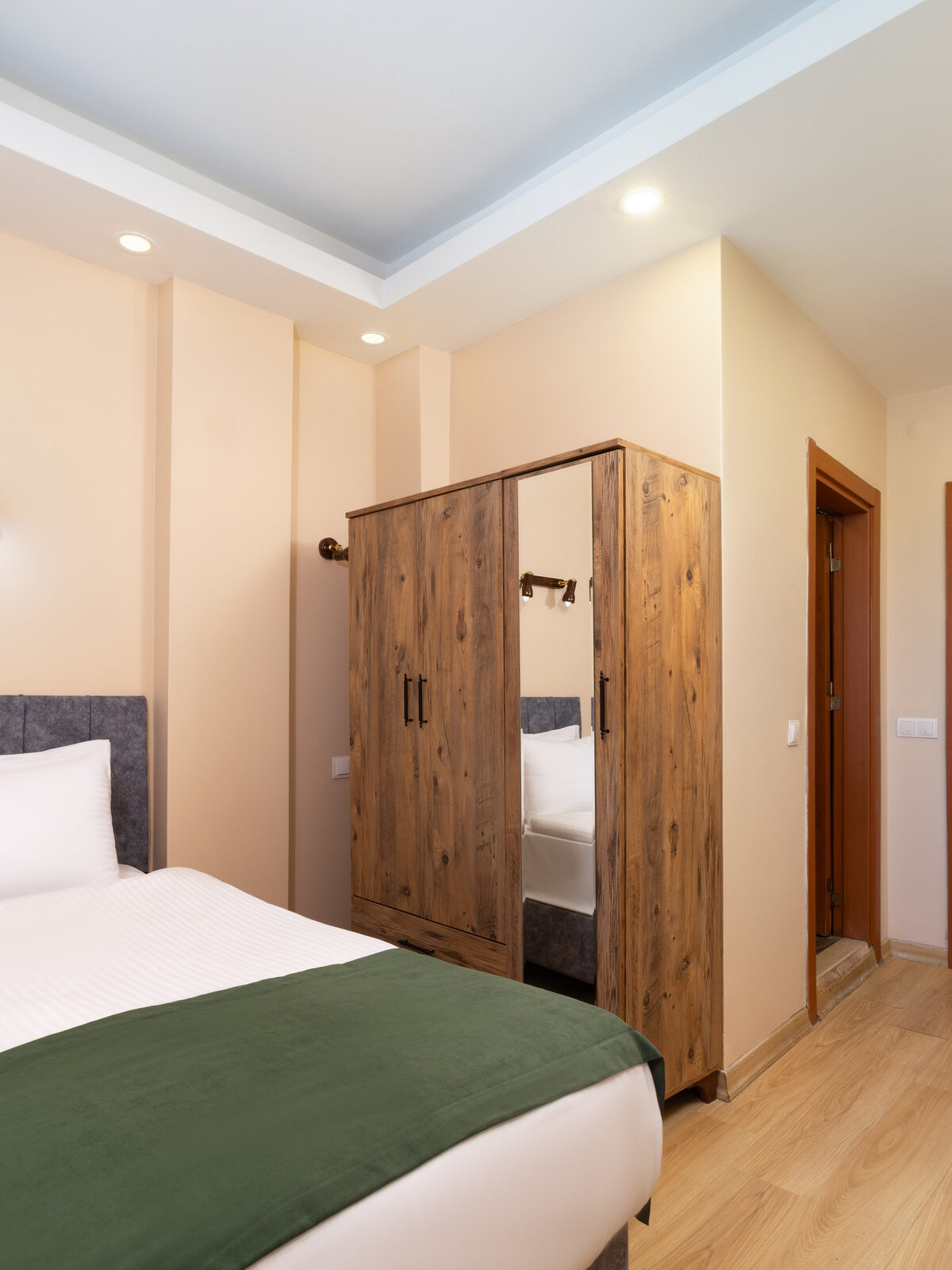 Deluxe Single Room